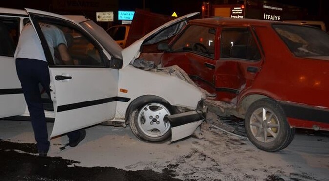 Bafra&#039;da feci kaza: 9 yaralı