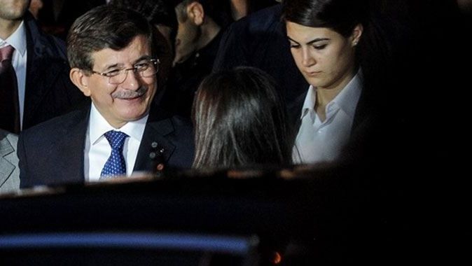 Başbakan Davutoğlu&#039;ndan taziye ziyareti