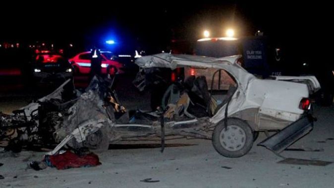 Elazığ-Bingöl yolunda feci kaza, 3 kişi öldü 5 kişi yaralandı