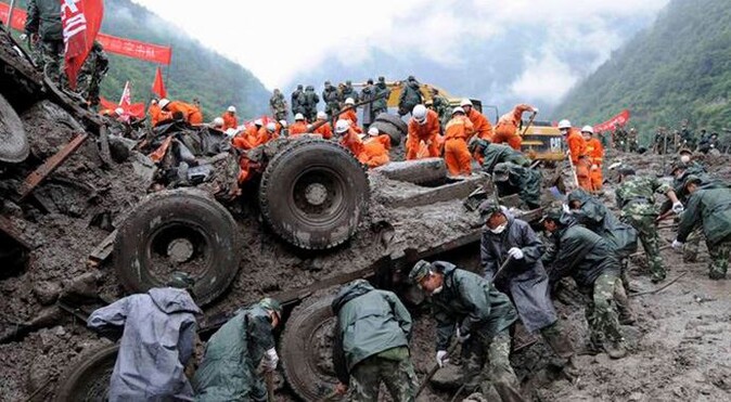 Çin&#039;de heyelan: 3 ölü, 8 kayıp