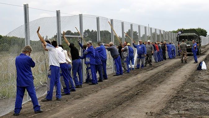 Macaristan, Sırbistan sınırını kapatıyor