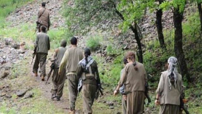 PKK&#039;lılar jandarma aracını kaçırdı