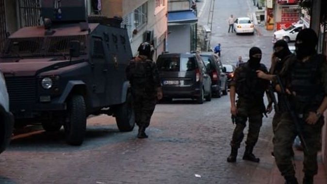 İstanbul&#039;daki operasyonlarda 41 kişi tutuklandı
