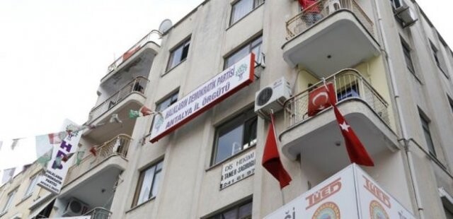 4 terörist HDP binasında yakalandı