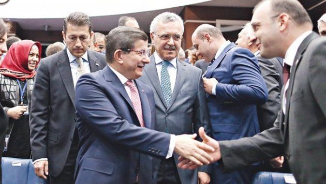 Davutoğlu: AK Parti Türkiye’nin  birleştirici harcıdır