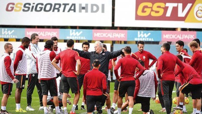Galatasaray’ın yeni hocası, Florya’da işbaşı yaptı