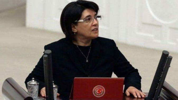 HDP&#039;li Leyla Zana yeminini tekrarlamadı