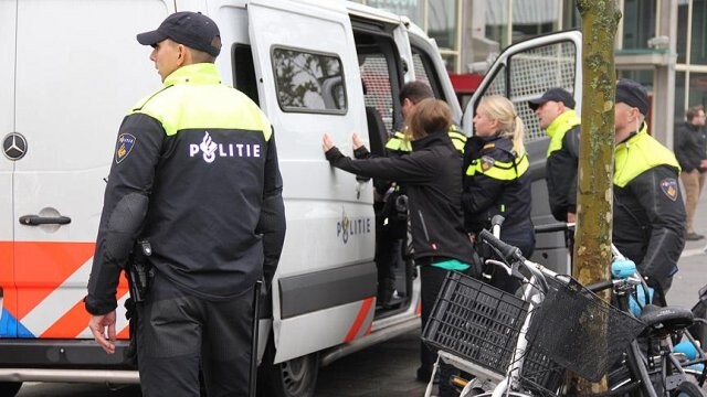 Hollanda’da ırkçı PEGIDA gösterisi: 20 gözaltı