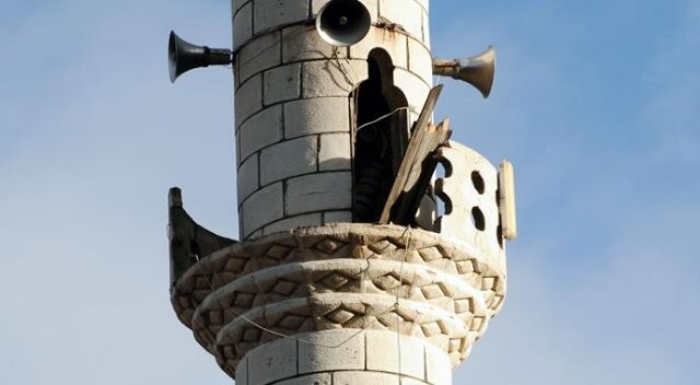 Malatya&#039;daki deprem caminin minaresini bu hale getirdi