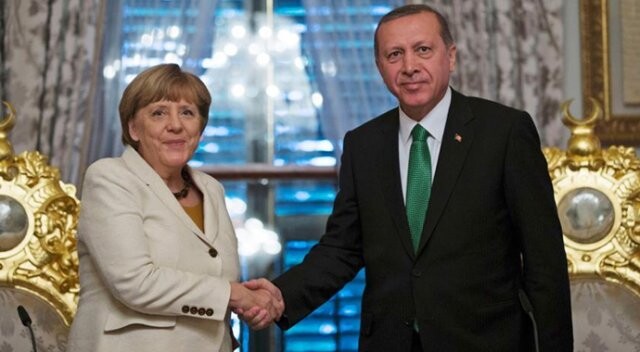 Merkel&#039;den Türkiye açıklaması