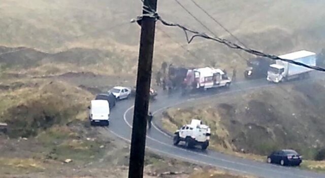 Şırnak&#039;ta askeri araç sivil araçla çarpıştı, 7 yaralı var