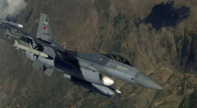 12 F-16 Suriye sınırında!