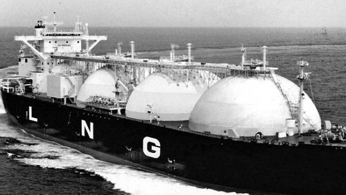 Bir LNG gemisi 1 milyar metreküp