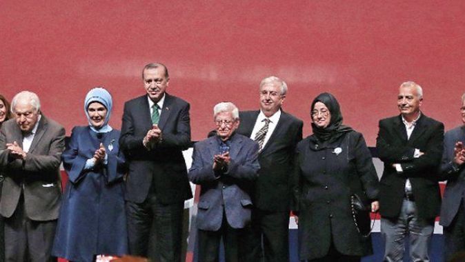 Erdoğan: Biz işgal değil ihya ederiz