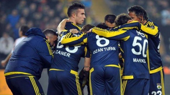 Fenerbahçe takibi sürdürüyor