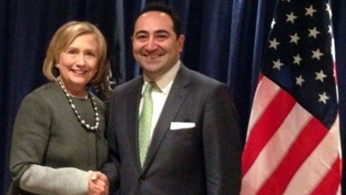 Hillary Clinton’ın ekibinde bir Türk