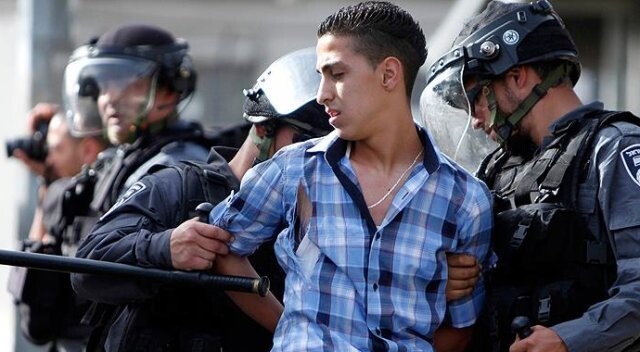 İsrail 28 yılda 300 binden fazla Filistinliyi tutukladı