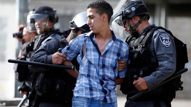İsrail 28 yılda 300 binden fazla Filistinliyi tutukladı