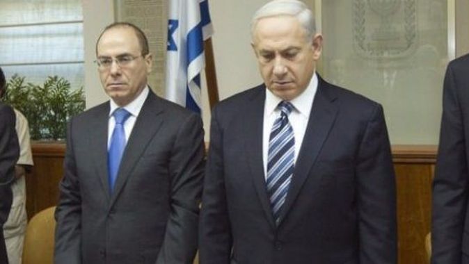 İsrail&#039;de ortalık karıştı, bakan istifa etti