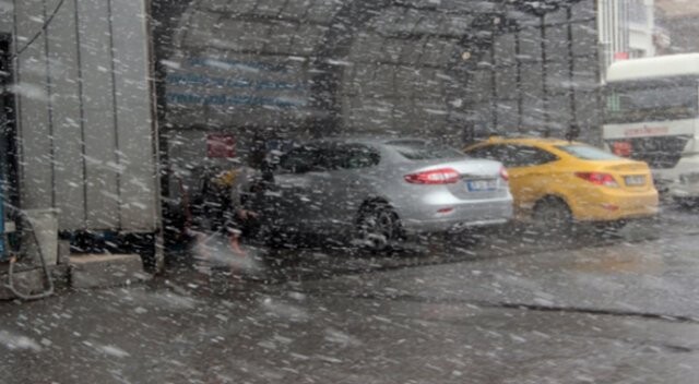 İstanbul’da kar yağışı kuvvetini arttırdı