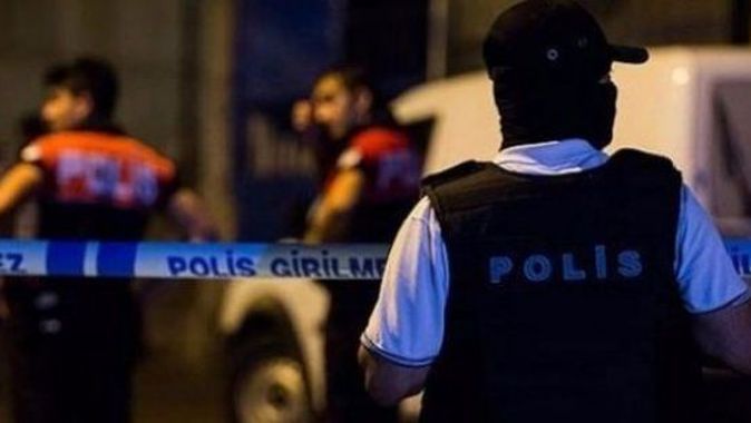 İstanbul&#039;da terör operasyonu! Çatışma çıktı