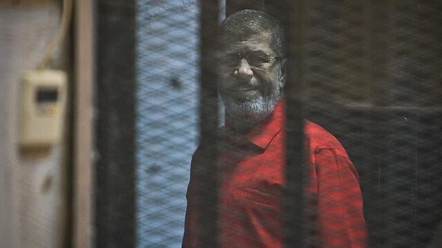 Mursi&#039;nin duruşması 16 Aralık&#039;a ertelendi