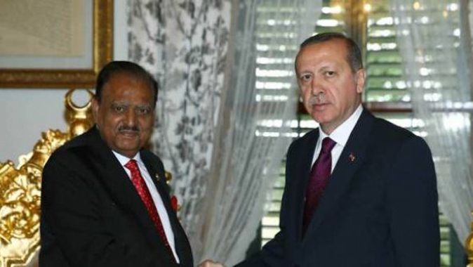 Pakistan Cumhurbaşkanı:’’Türkiye hep yanımızda oldu’’
