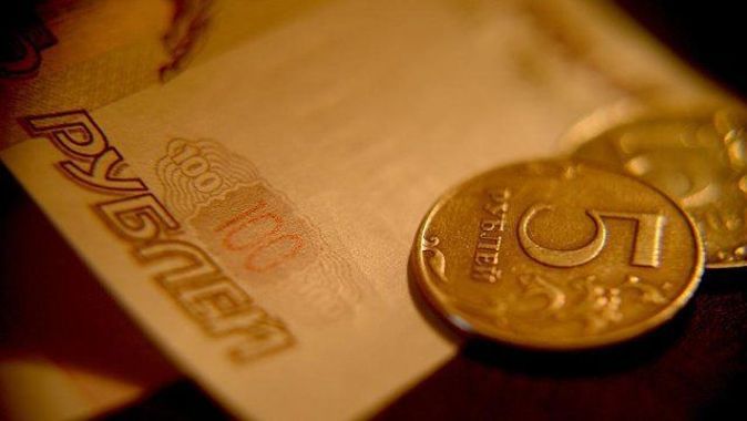 Rus rublesi son üç ayın en düşük seviyesinde