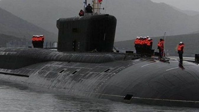 Rusya&#039;nın yeni denizaltısı suya indi