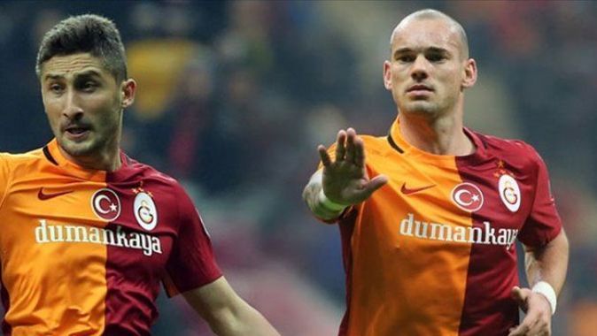 Sabri, Sneijder&#039;i yakaladı