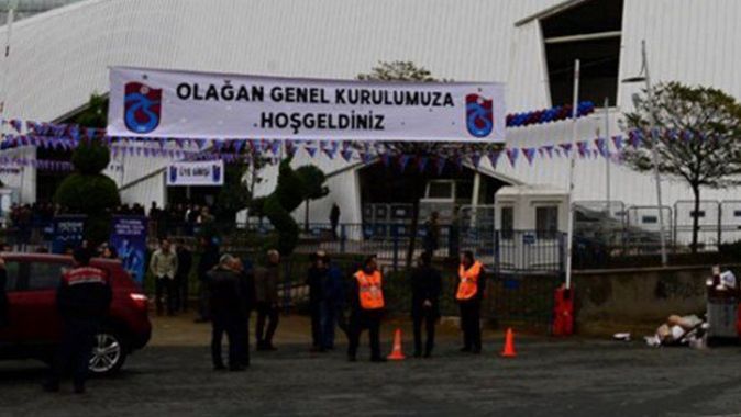 Trabzonspor kongresinde silah uyarısı