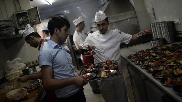Turistler Türk yemeklerine 13,8 milyar lira ödedi