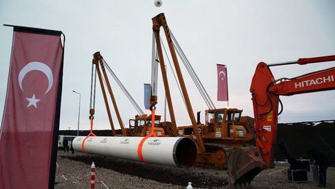 PM Davutoglu: Turkey, Azerbaijan agree to speed up TANAP gas pipeline