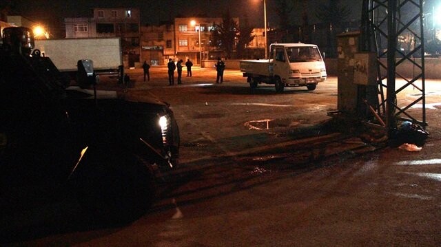Adana&#039;da polis merkezine saldırı