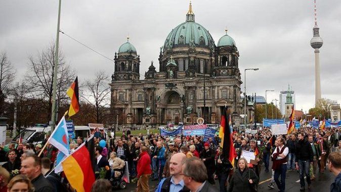 Almanya’da göçmen karşıtı AfD’ye destek artıyor