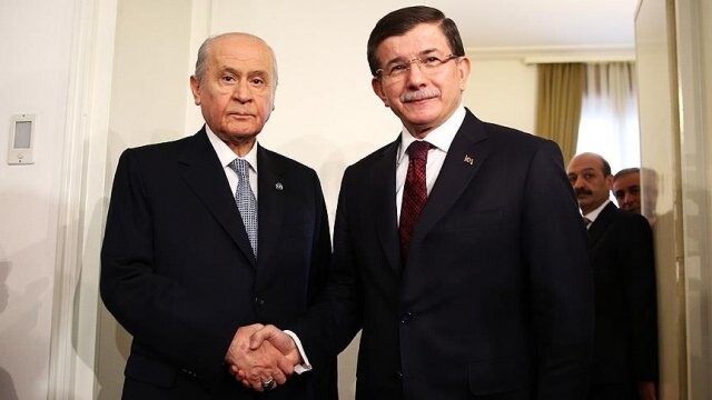 Başbakan Davutoğlu ile MHP Genel Başkanı Bahçeli bir araya geldi