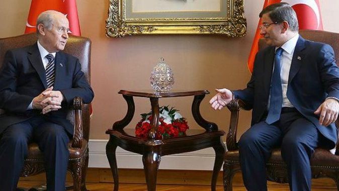 Başbakan Davutoğlu MHP lideri Bahçeli&#039;yi ziyaret edecek