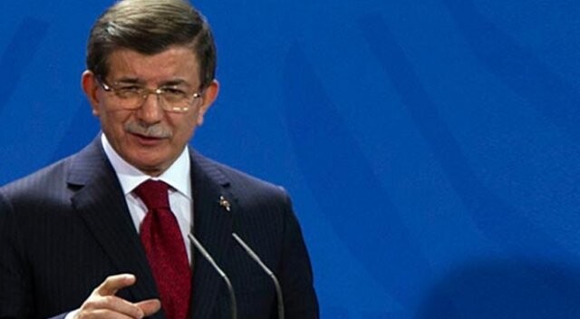 Davutoğlu Almanya&#039;da: Türkiye’ye kriz  ihraç edildi