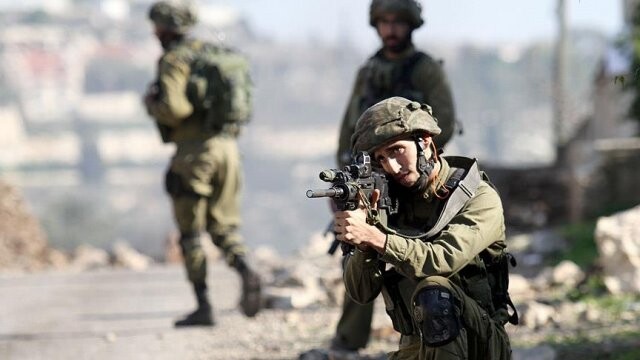 İsrail askerleri Batı Şeria&#039;da Filistinlilere müdahale etti