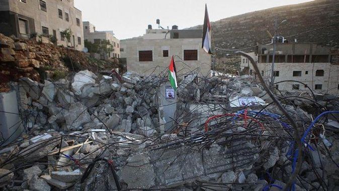 İsrail güçlerince öldürülen Filistinlinin evi yıkıldı