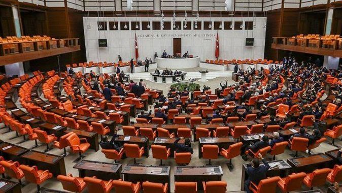 Meclis yeni anayasa mesaisine başlıyor