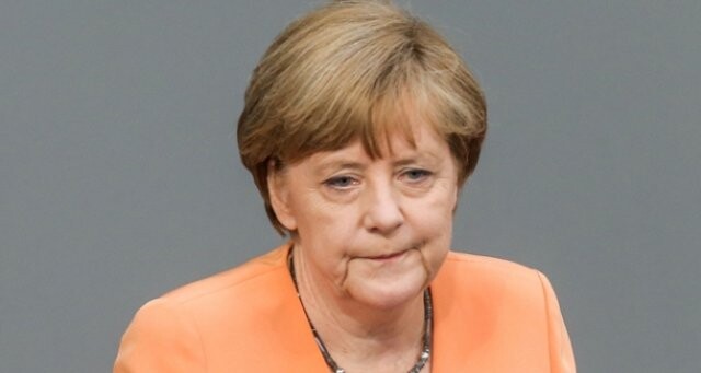 Merkel: Terör çirkin yüzünü İstanbul’da gösterdi