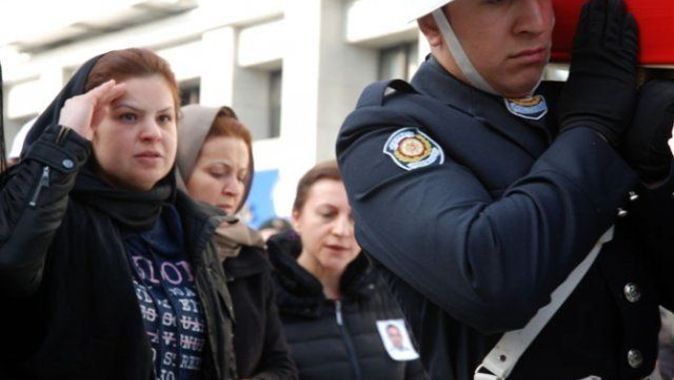 Rüzgar Çetin’in yol açtığı kazada şehit olan polise tören