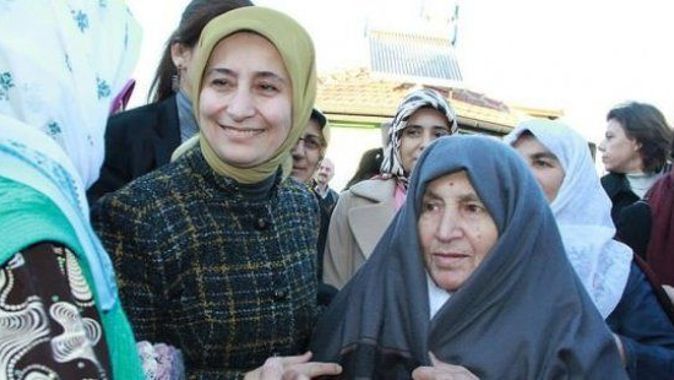 Sare Davutoğlu ana ocağında