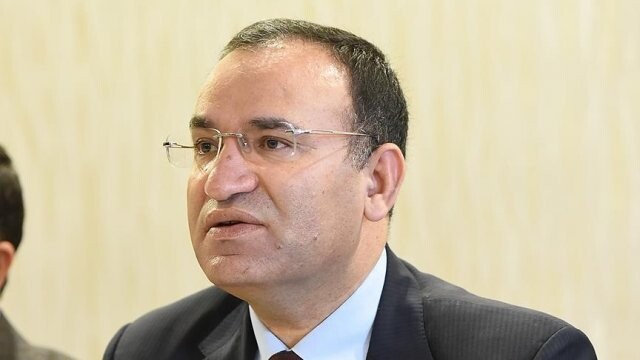 Adalet Bakanı Bozdağ: Terör saldırılarına sevinen zavallılar var