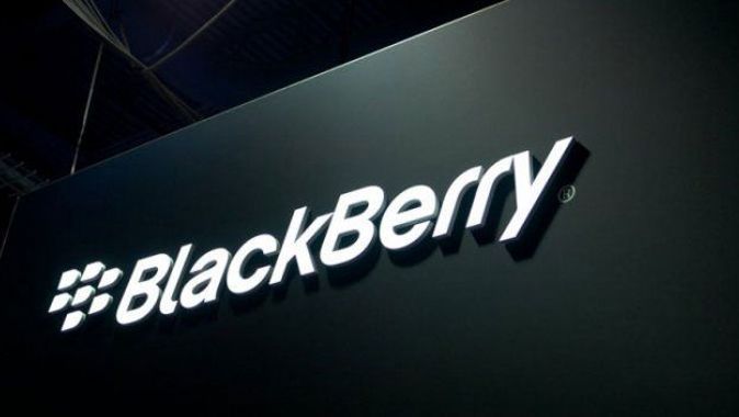 BlackBerry&#039;de yaprak dökümü sürüyor
