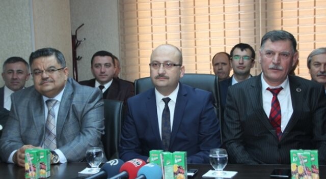 CHP’li belediye başkanı ve iki meclis üyesi AK Parti’ye geçti