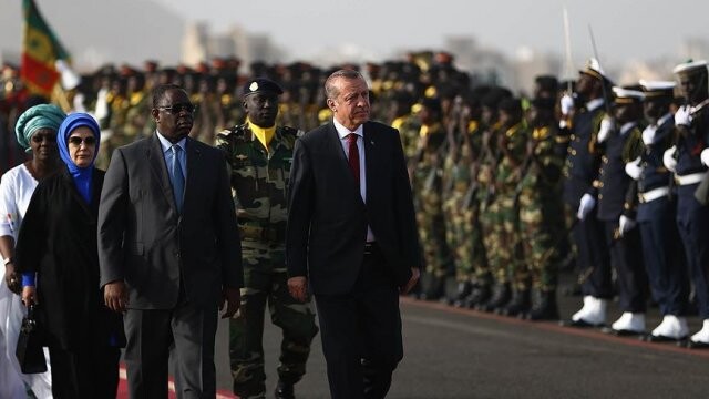 Cumhurbaşkanı Erdoğan Senegal&#039;e geldi
