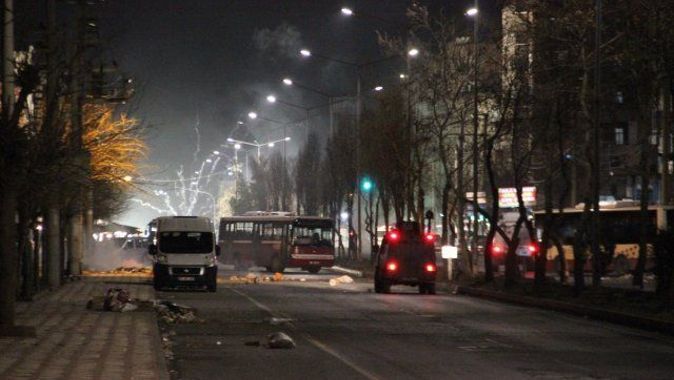 Diyarbakır&#039;da olaylar çıktı