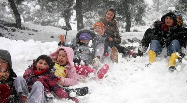 Giresun&#039;un iki ilçesinde eğitime kar engeli